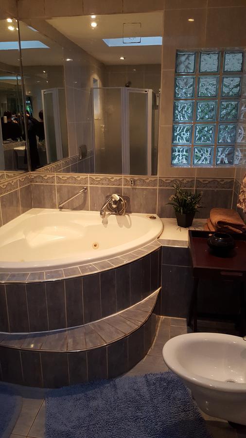 Old N New Bed & Breakfast Umhlanga Ngoại thất bức ảnh