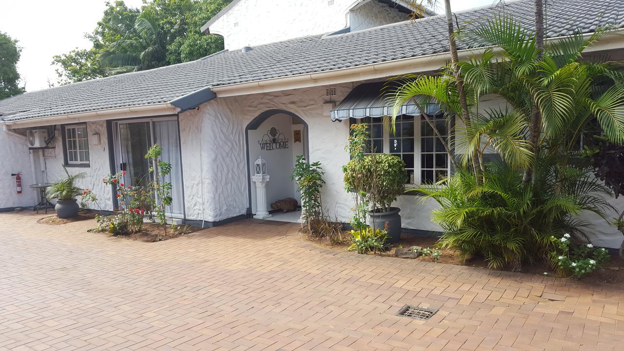 Old N New Bed & Breakfast Umhlanga Ngoại thất bức ảnh